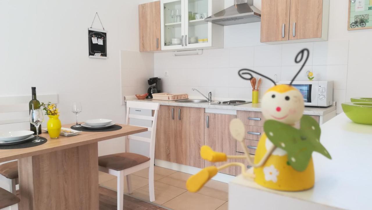 Apartment Near Center,Beach,Bus +Free Parking Zadar Exterior foto