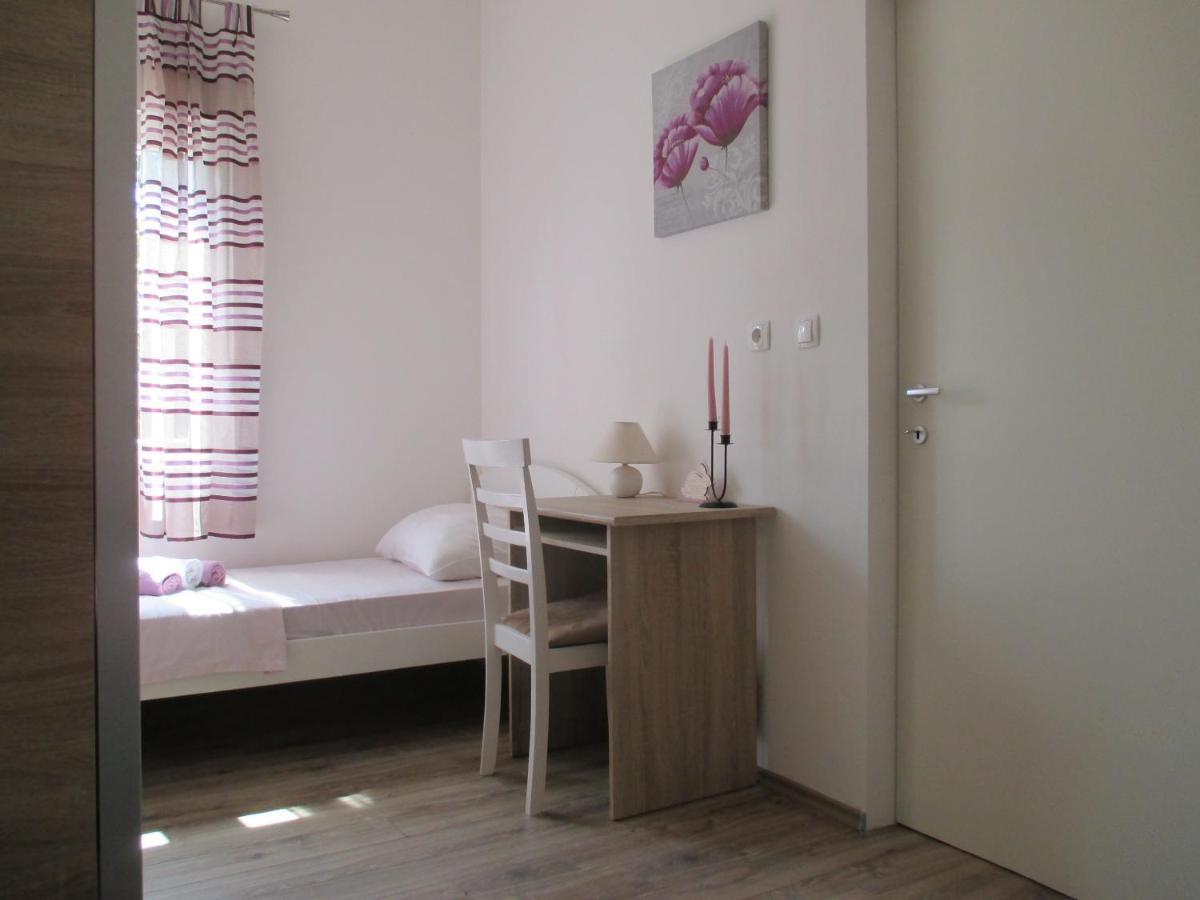 Apartment Near Center,Beach,Bus +Free Parking Zadar Exterior foto